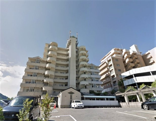 サイコート鈴蘭台の外観|閑静な住環境の綺麗なマンション