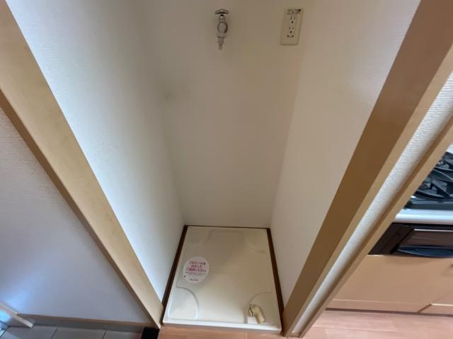 プライマリーのその他|洗濯機置場