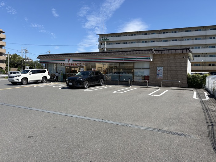 GRAMM殿城 の駐車場