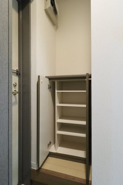 ライオンズマンション江古田第３の収納|靴入