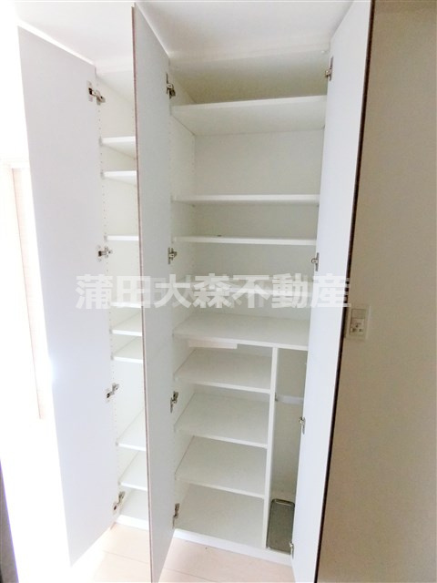メイクスデザイン池上アジールコートの設備|玄関収納