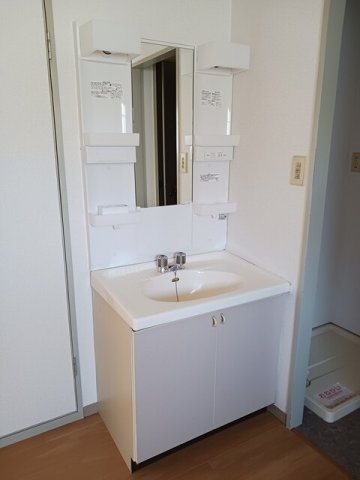 ニューシティ丸山の洗面所|コンパクトで使いやすい洗面所