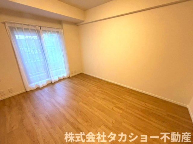 【洋室】 | 稲毛スカイタウン・ふれあいの街壱番館 | ゆったりした洋室です