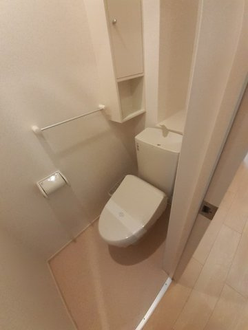ボルベールⅠのトイレ|落ち着いたトイレです
