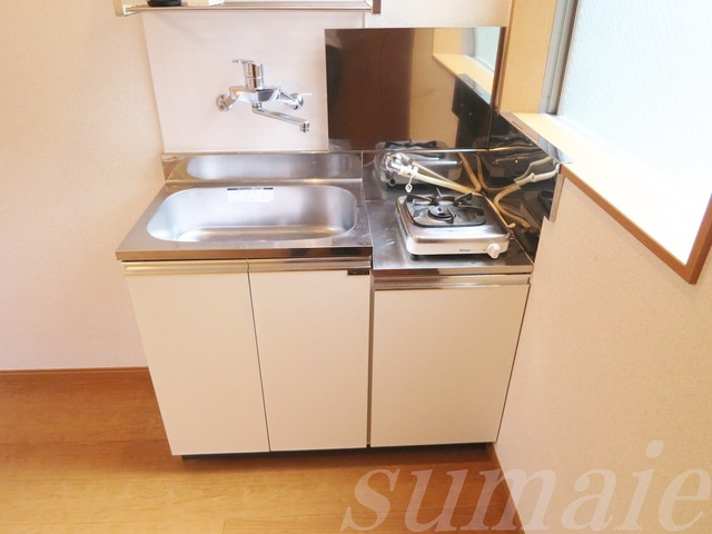 サンク王子神谷のキッチン|単身者には十分なキッチンです★