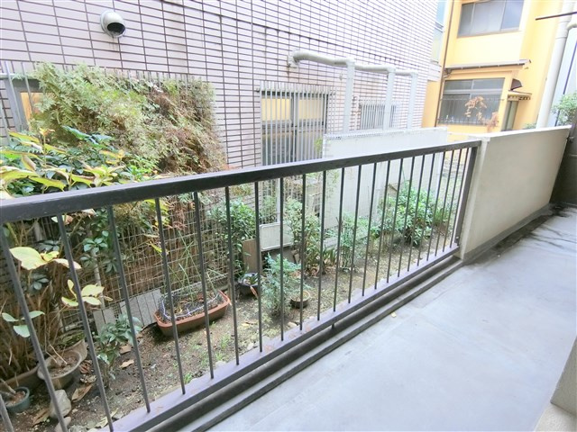 本羽田住宅のバルコニー