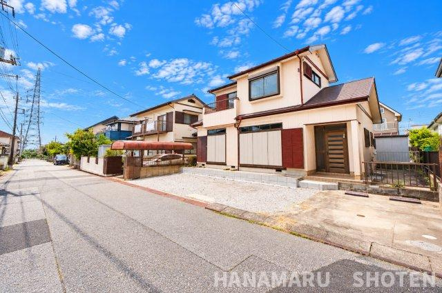 君津市外箕輪（リノベ戸建）の前面道路含む現地写真