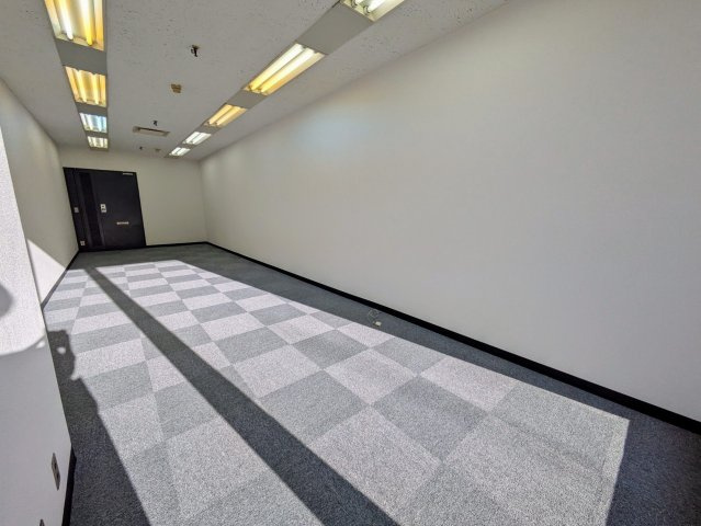 ニュー新橋ビルの内装