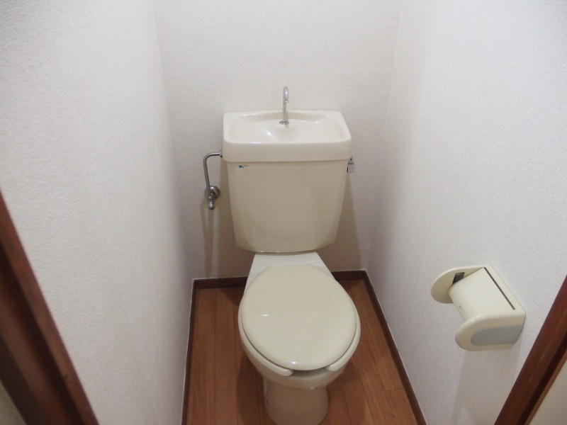クレセントＳＡＫＵＲＡＩ　Ｂのトイレ
