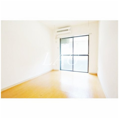 【居間・リビング】 | Ｐｒｅｍｉｕｍ　Ｓｐａｃｅ上北沢 | 洋室のお部屋です。