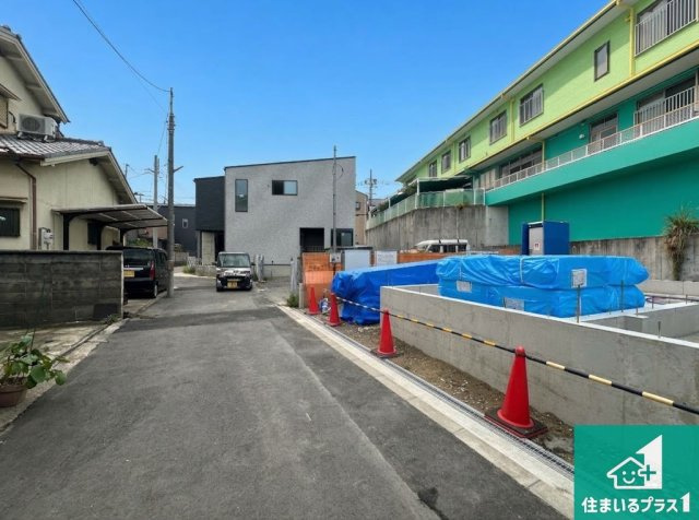 ◆羽曳野市南恵我之荘　新築一戸建ての前面道路含む現地写真|駅やスーパー、小学校・中学校等日常生活に欠かせない情報や道のりもご紹介いたしますのでお気軽にご相談ください。