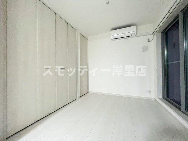 アバンティオ西住之の寝室