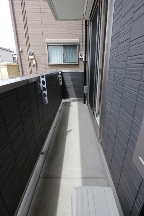 CASA　UNOのバルコニー|暖かな日差しのふりそそぐバルコニー