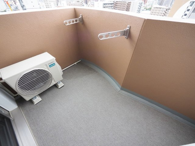 セレニテ梅田北グランデのバルコニー