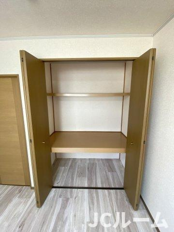 リバービュー Bの収納