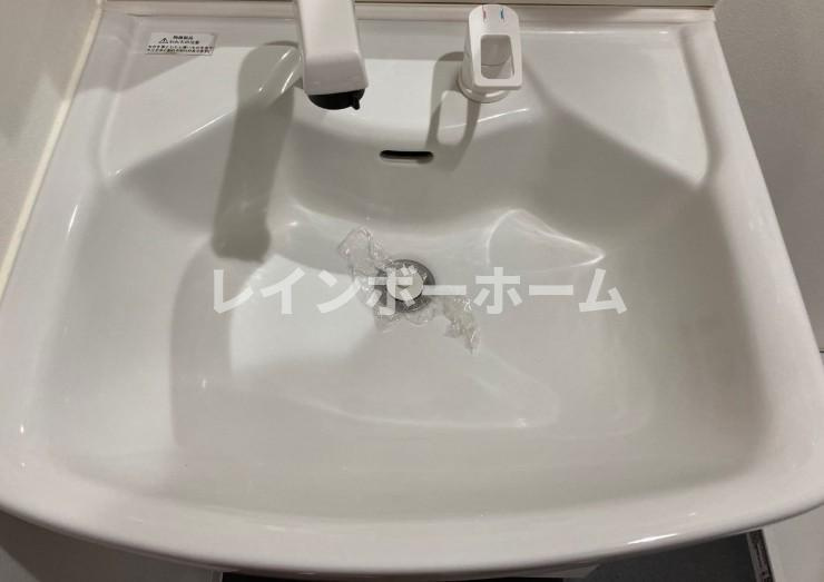 IoTレジデンス柏の洗面所|明るい洗面所です