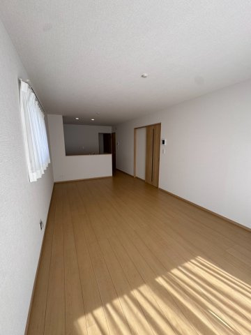 名古屋市名東区猪子石2丁目(全5棟)の居間・リビング|キャンペーン対象物件です♪詳細は弊社ホームページもしくはスタッフまでお気軽にお問合せ下さいませ♪ お役に立てる自信があります♪