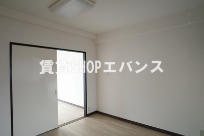 【内装】 | アルファービル