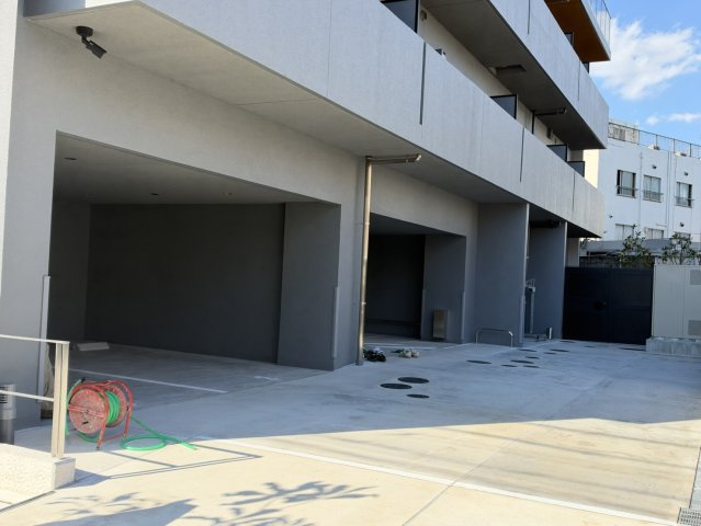 ルネフラッツ新小岩の駐車場