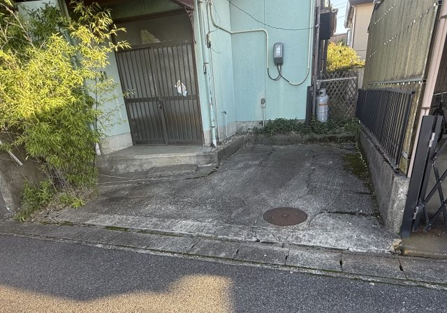 大垣市池尻町戸建の駐車場