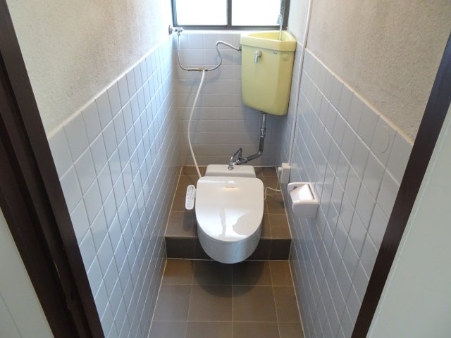 大垣市池尻町戸建のトイレ