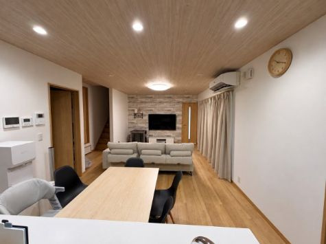 都城市蓑原町の中古一戸建の居間・リビング
