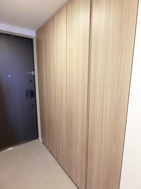 ザ・パークハビオ月島フロント(ザ・パークハビオツキシマフロント)の玄関