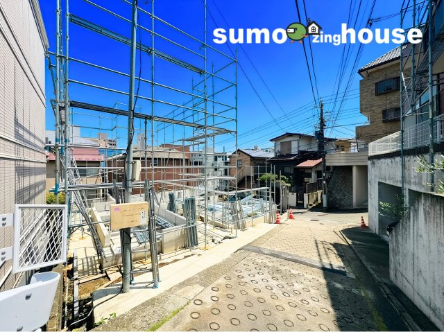 横浜市西区浅間町2丁目　1号棟の前面道路含む現地写真|前面道路含む現地写真です