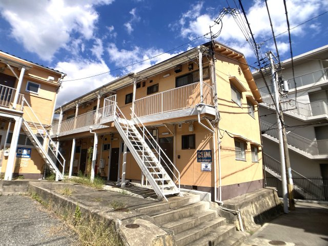 神戸市北区鈴蘭台北町１丁目のハイツの外観|猫ＯＫのリノベーションアパート