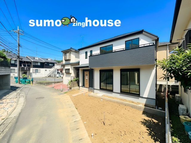 横浜市港北区小机町168番　A号棟の前面道路含む現地写真|前面道路含む現地写真です