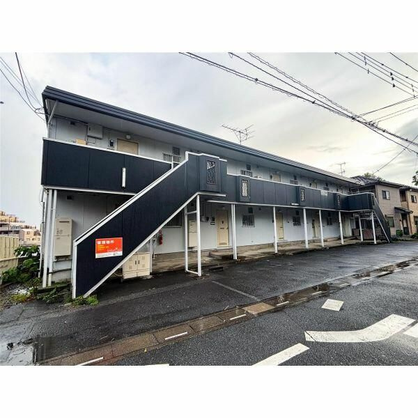 ハイツ西堀の外観