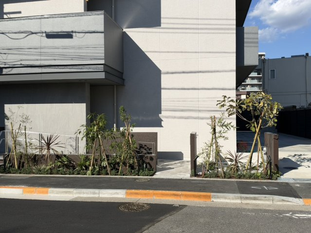 ルネフラッツ新小岩のエントランス