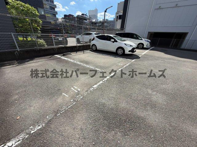 ライズアップ西尾の駐車場|駐車場があるので、車を買う予定の方も安心です