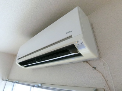 【設備】 | ティ・エスハイム壱番館 | ※参考写真※暑い夏や寒い冬に大活躍！洋室6帖のお部屋にあるエアコンです☆冷暖房完備で1年中快適に過ごせます♪