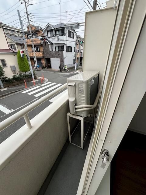 リバティ日吉のバルコニー