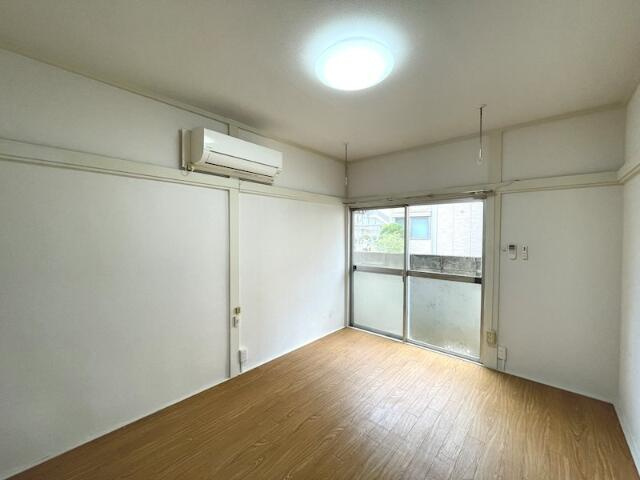 【寝室】