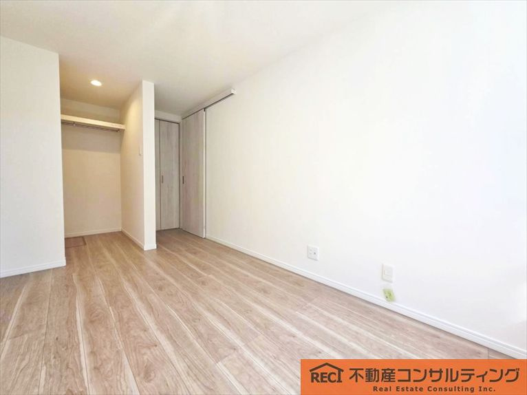 西宮市浜甲子園1丁目　中古戸建の寝室