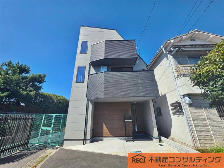 西宮市浜甲子園1丁目　中古戸建