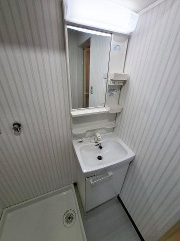 アメノカサ鳴尾の洗面所