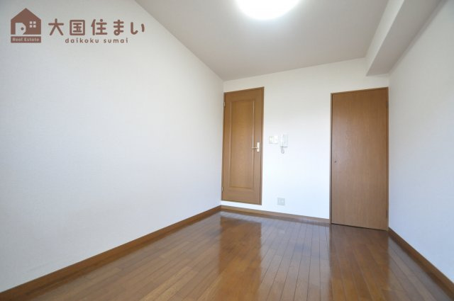 【寝室】 | ロイヤルレスト芦原