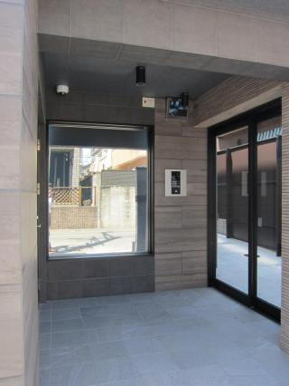 ソルファ姪浜駅南　姪浜小学校区のエントランス|ソルファ姪浜駅南