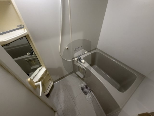 アリスコート菱屋西の浴室