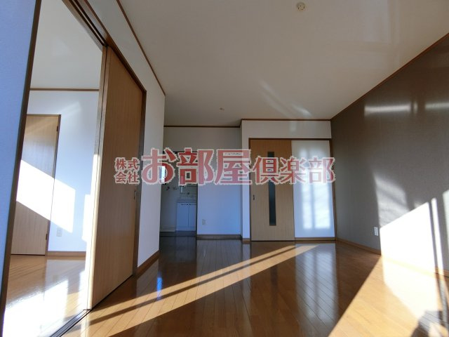 ソレイユ諏訪野の洋室|使い勝手のいい洋室です
