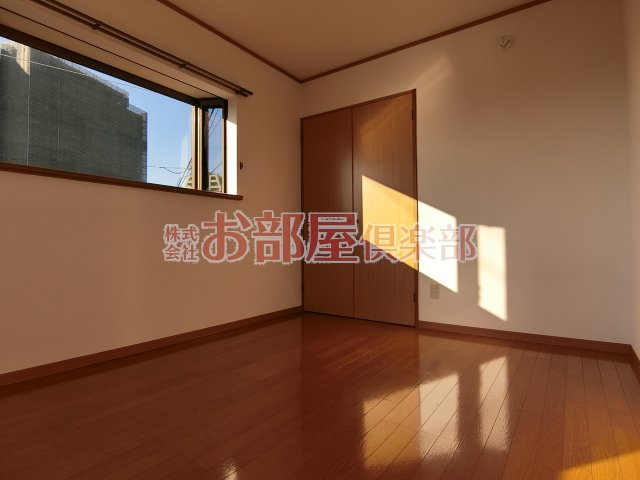 ソレイユ諏訪野の洋室|洋室です