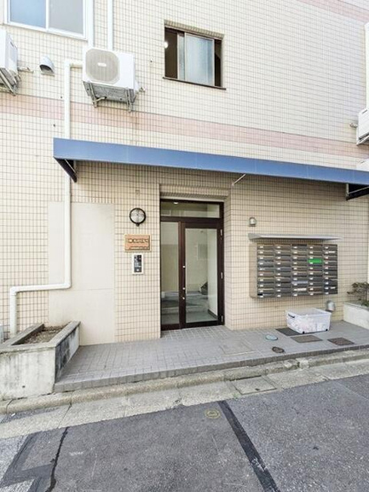 【エントランス】