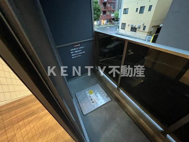 【バルコニー】 | グランドコンシェルジュ大森 | お洗濯にも便利なバルコニー付き