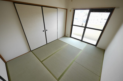 【和室】 | ベルメゾン平尾山荘通り | 別号室の写真になります。現況優先。