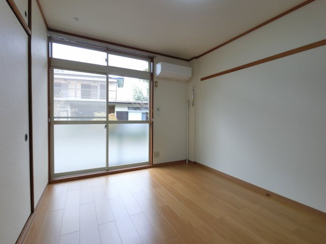 【寝室】