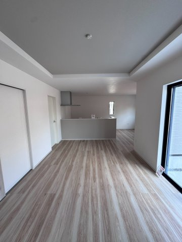 名古屋市瑞穂区下坂町２丁目新築戸建の居間・リビング|キャンペーン対象物件です♪詳細は弊社ホームページもしくはスタッフまでお気軽にお問合せ下さいませ♪ お役に立てる自信があります♪