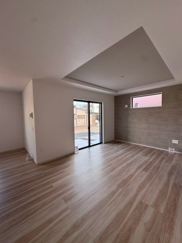 名古屋市瑞穂区下坂町２丁目新築戸建の居間・リビング|キャンペーン対象物件です♪詳細は弊社ホームページもしくはスタッフまでお気軽にお問合せ下さいませ♪ お役に立てる自信があります♪